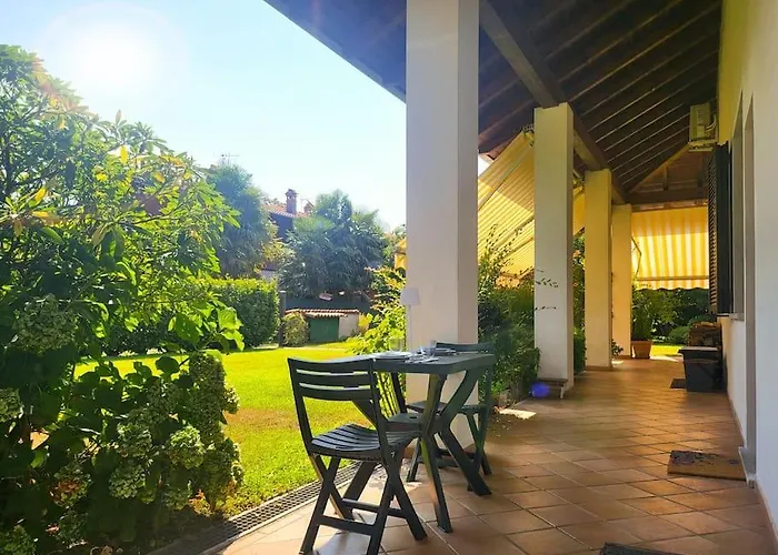 Nido Dei Gelsi Vicino Al Free Parking Lejlighed Intra